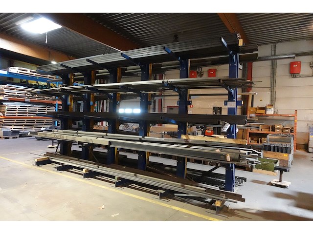 Metalen armstelling - afbeelding 1 van  4