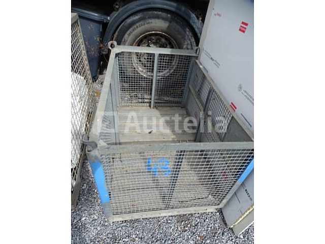Metalen bak met verwijderbare kraandeur - afbeelding 2 van  4