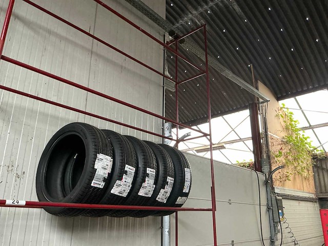 Metalen bandenrek - afbeelding 3 van  5