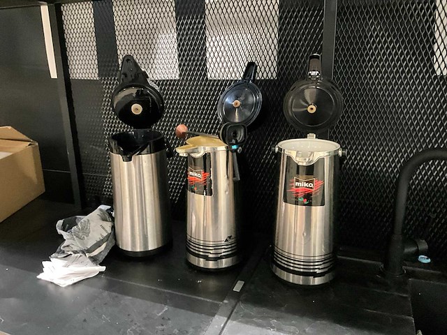 Metalen barmeubel - afbeelding 4 van  11