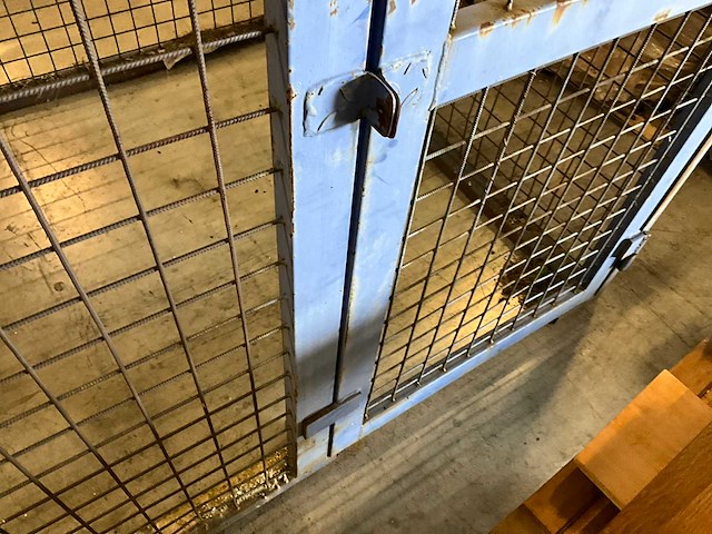 Metalen beschermkooi/veiligheidskooi - afbeelding 9 van  9