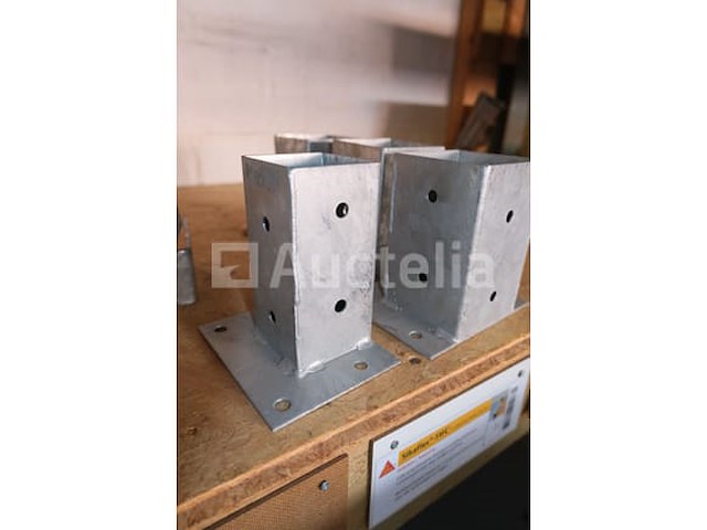 Metalen bevestigingen voor buitenarmaturen - afbeelding 20 van  34