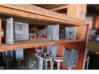 Metalen bevestigingen voor buitenarmaturen - afbeelding 27 van  34