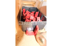 Metalen bevestigingen voor buitenarmaturen - afbeelding 28 van  34