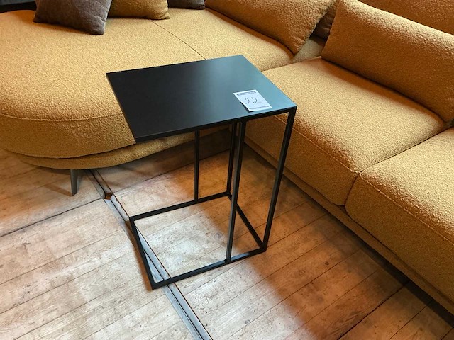 Metalen bijzettafel - afbeelding 1 van  3