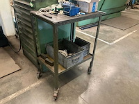 Metalen bijzettafel/werkkar (2x) - afbeelding 1 van  6