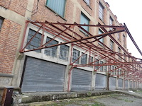 Metalen binnenplaats - afbeelding 6 van  8