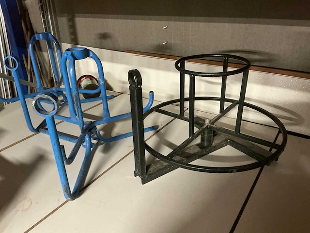 Metalen bobijnafroller (3x) - afbeelding 1 van  4