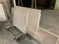 Metalen bok met platen sinai pearl dikte 4cm - afbeelding 1 van  3