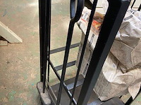 Metalen brandhoutmeubel met 4 accessoires - afbeelding 3 van  3