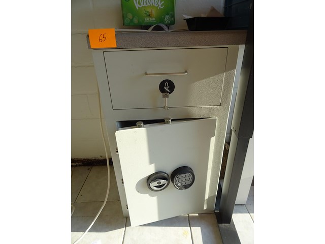 Metalen brandkast - afbeelding 1 van  5