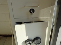 Metalen brandkast - afbeelding 1 van  5