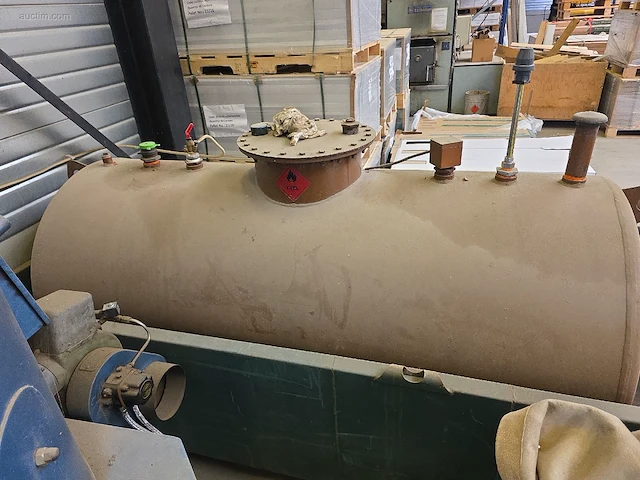 Metalen brandstoftank - afbeelding 3 van  3