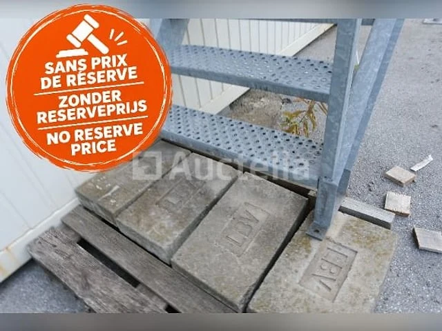Metalen buitentrap - afbeelding 4 van  5