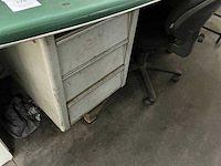 Metalen bureau - afbeelding 3 van  4