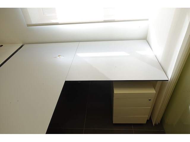Metalen bureaumeubel + volkern bovenblad - afbeelding 4 van  6
