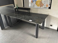Metalen bureautafel - afbeelding 1 van  4