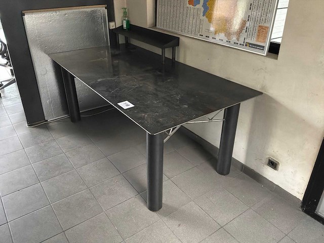 Metalen bureautafel - afbeelding 2 van  4