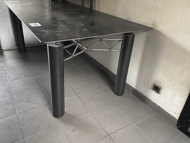 Metalen bureautafel - afbeelding 3 van  4