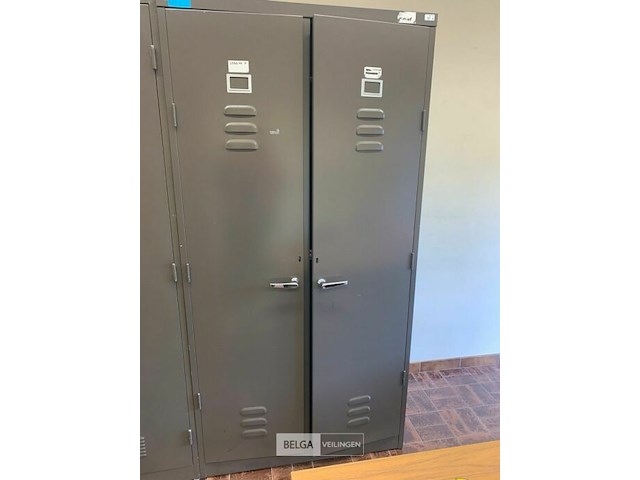 Metalen bureelkast - afbeelding 1 van  2