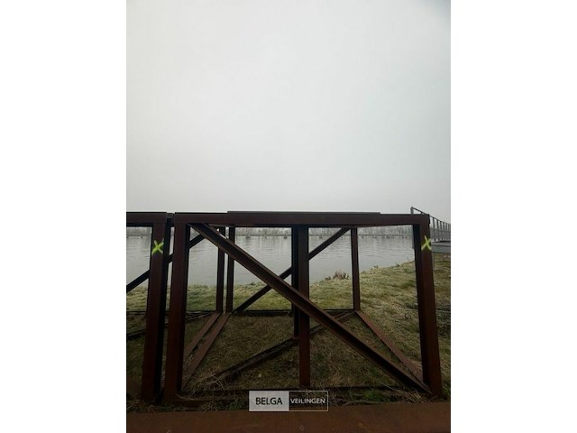 Metalen constructie ± l 250 - afbeelding 2 van  5