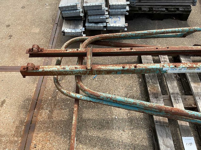 Metalen constructie voor bouwtakel - afbeelding 3 van  4