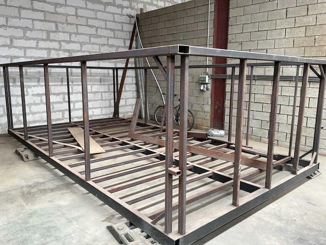 Metalen constructie - afbeelding 1 van  4