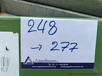 Metalen container inhoudende diverse metalen stellingonderdelen. - afbeelding 3 van  3