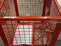 Metalen container - afbeelding 1 van  1