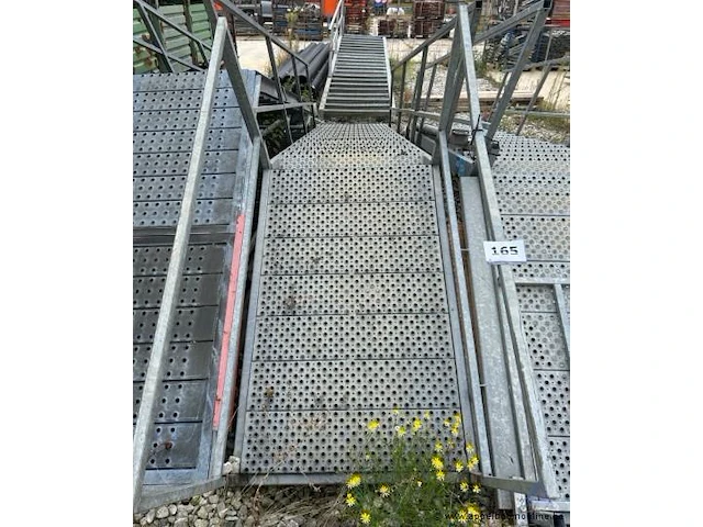 Metalen containertrap - afbeelding 1 van  2