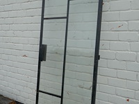 Metalen deur met glas - afbeelding 1 van  3