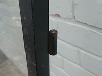 Metalen deur met glas - afbeelding 3 van  3