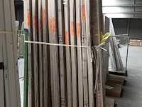 Metalen deurhouder + inhoud - afbeelding 4 van  4