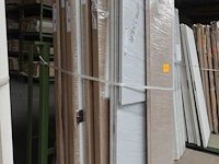 Metalen deurhouder + inhoud - afbeelding 2 van  4