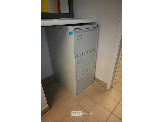 Metalen dossierkast met 3 lades - afbeelding 1 van  3