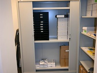 Metalen dossierkast met roldeuren - afbeelding 2 van  4