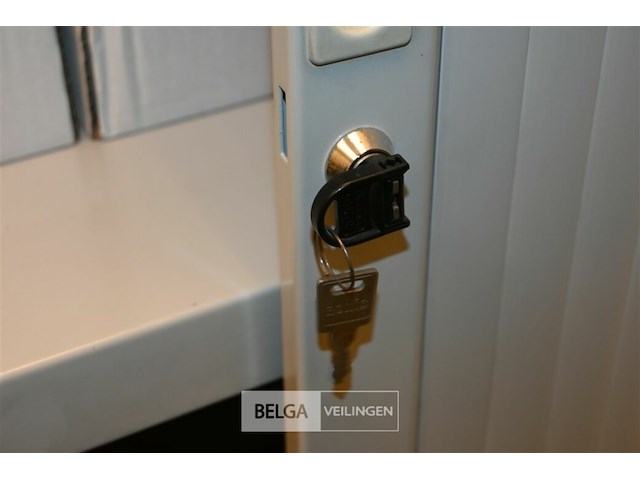 Metalen dossierkast met roldeuren - afbeelding 4 van  4