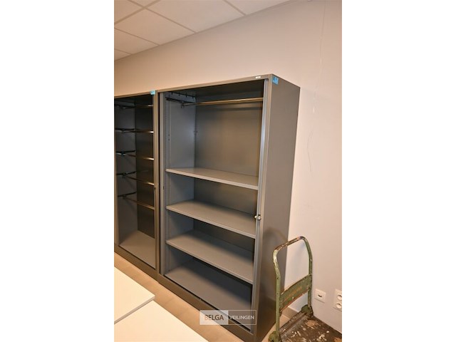 Metalen dossierkast met roldeuren - afbeelding 1 van  4