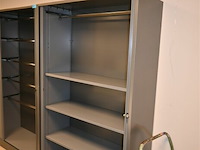 Metalen dossierkast met roldeuren - afbeelding 1 van  4