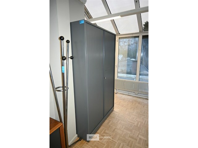 Metalen dossierkast met roldeuren - afbeelding 1 van  4