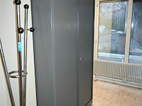 Metalen dossierkast met roldeuren - afbeelding 1 van  4