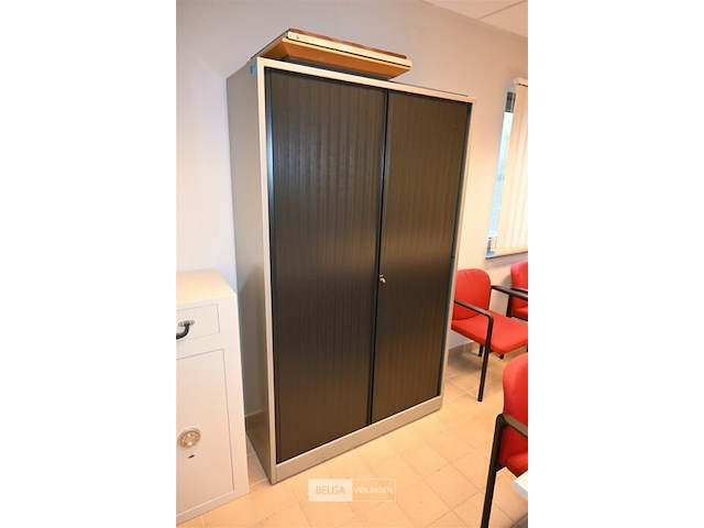 Metalen dossierkast met roldeuren - afbeelding 1 van  5