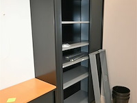 Metalen dossierkast met roldeuren - afbeelding 1 van  4