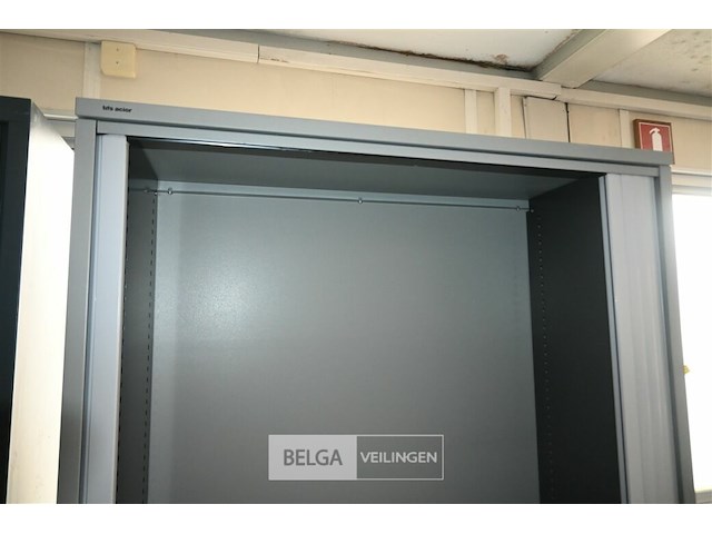 Metalen dossierkast met roldeuren - afbeelding 4 van  4