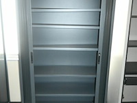 Metalen dossierkast met roldeuren - afbeelding 2 van  3