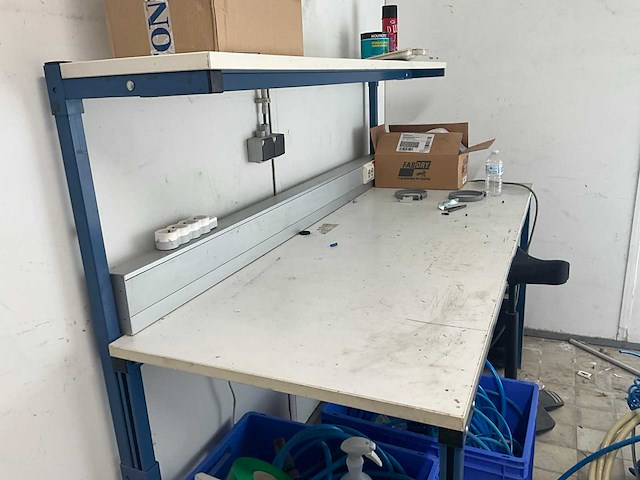 Metalen dossierkasten (4x) + werkbank - afbeelding 3 van  14