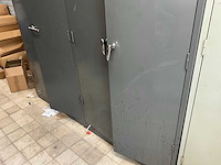 Metalen dossierkasten (4x) + werkbank - afbeelding 13 van  14