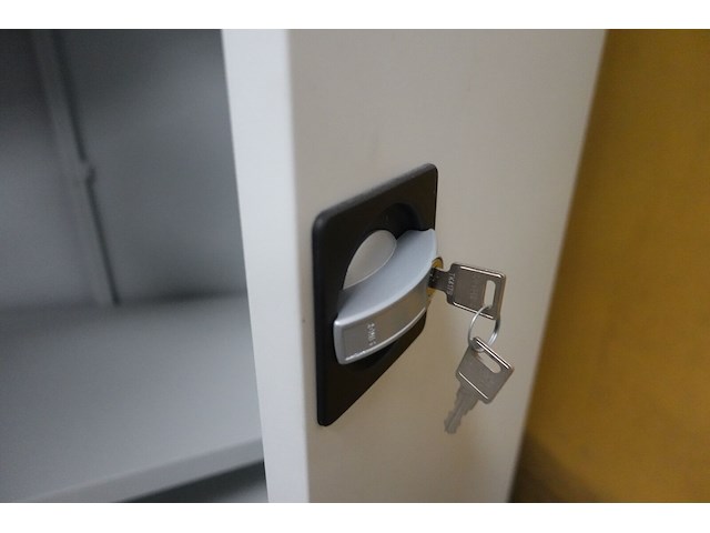 Metalen dossierskast - afbeelding 2 van  3