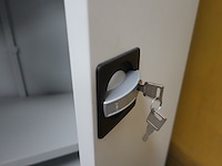 Metalen dossierskast - afbeelding 2 van  3