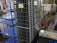 Metalen draadkooi op wielen (zonder tapijten) - afbeelding 1 van  1